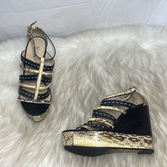 Kors Michael Kors Python /Black Strappy Sandals Sz 7 - Picture 1 of 7